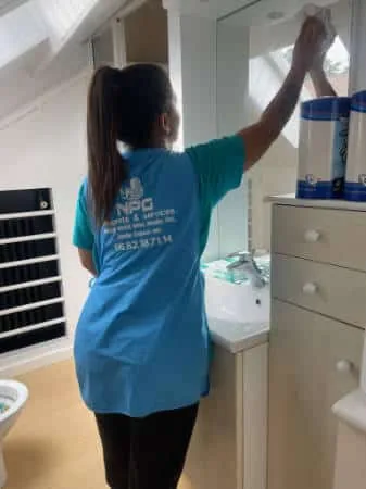 Nettoyage et désinfection de sanitaires collectifs dans l'Essonne